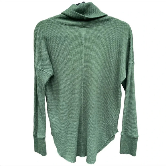 Aritzia The Group by Babaton women’s Thermal Cowl neck Fatigue green Size Small - Picture 3 of 6